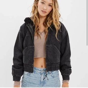 American Eagle Black Denim Faux Fur Lined Jacket Size M